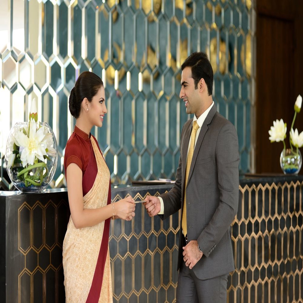 Marasa Sarovar Premiere Tirupati Bagian luar foto A guest checking in at the Taj Mahal Palace, Mumbai