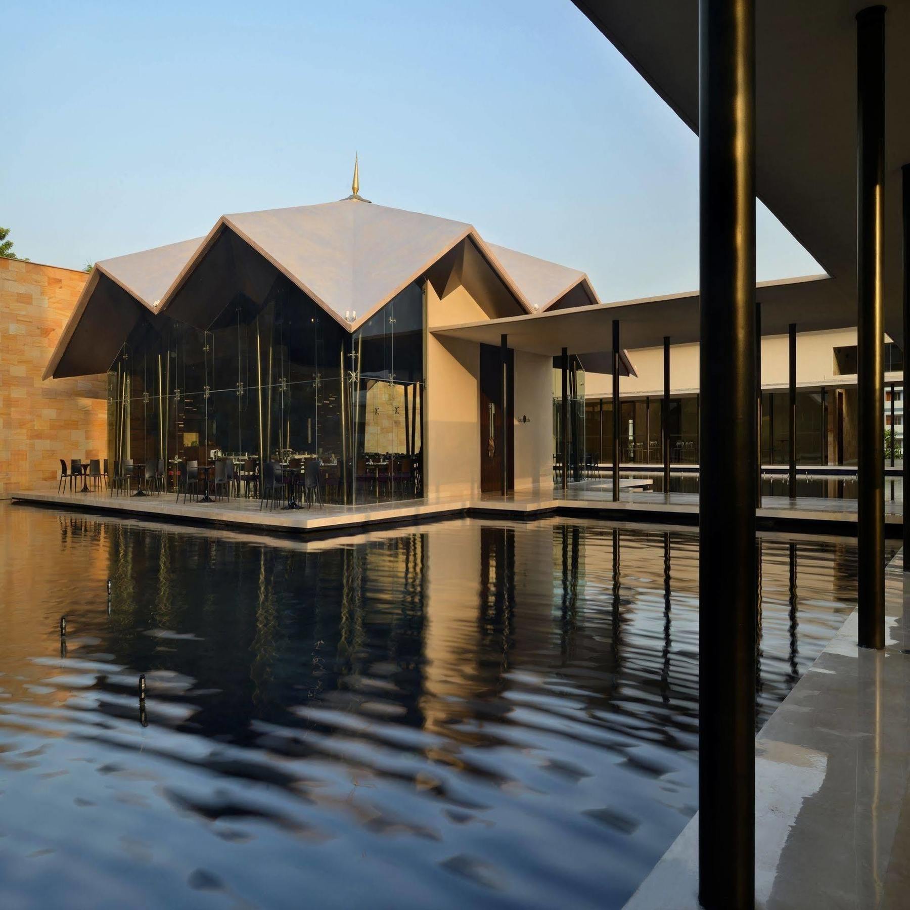 Marasa Sarovar Premiere Tirupati Bagian luar foto The Chapel of the Christ the Teacher University Center