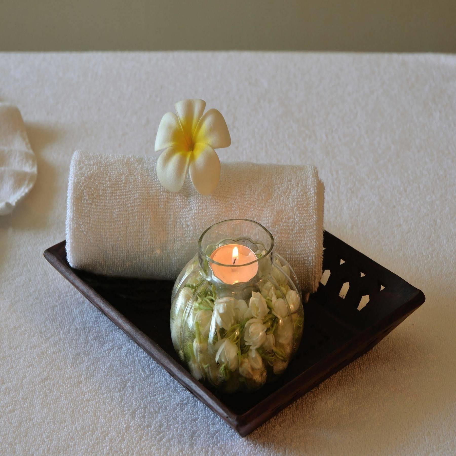 Marasa Sarovar Premiere Tirupati Bagian luar foto Plumeria spa